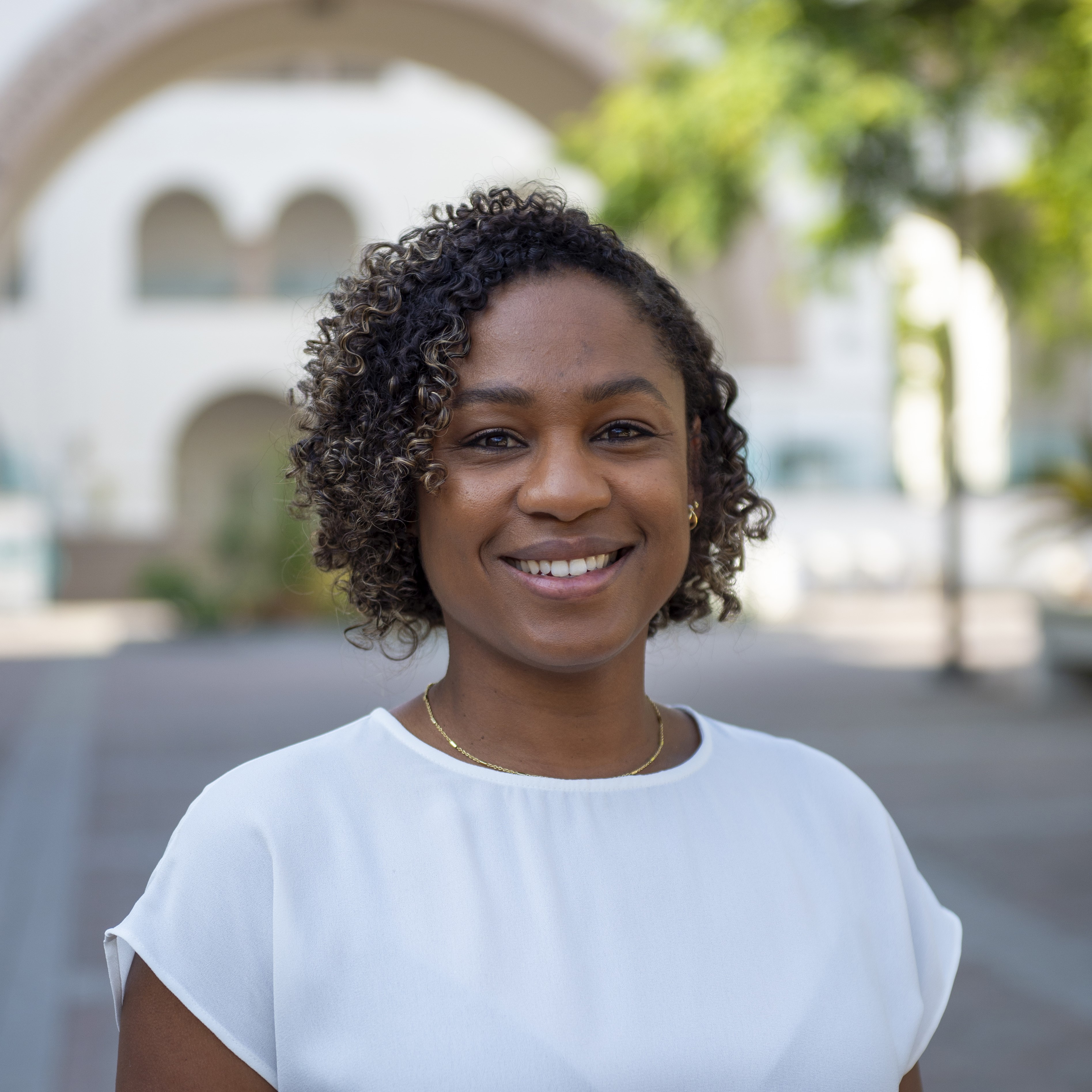 Headshot of Erin Jacobs