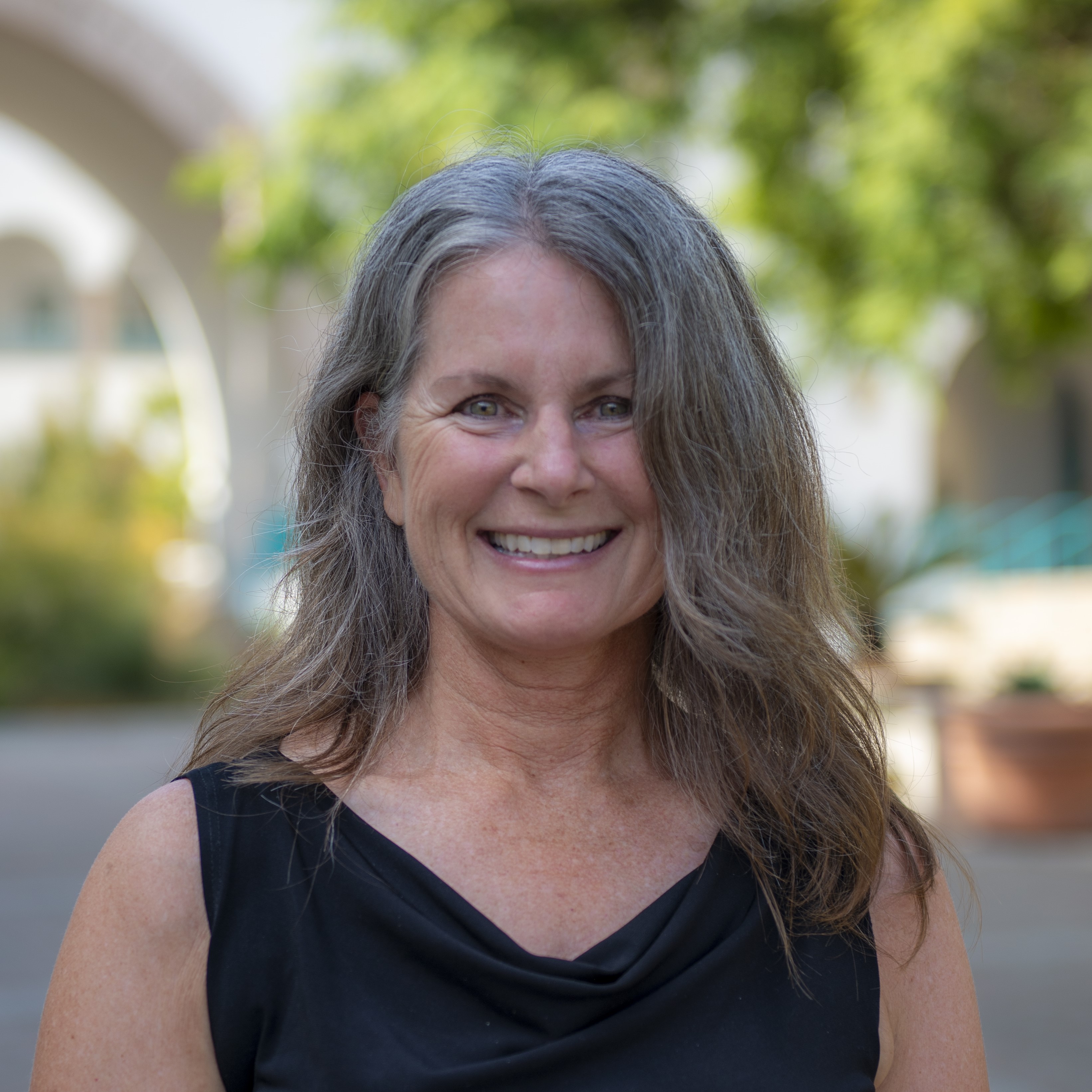 Headshot of Jeanne Stronach